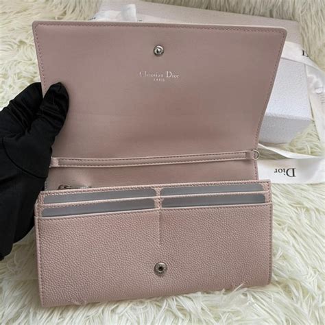 dior pink wallet on chain